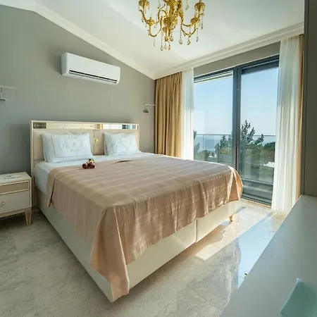 Nirvana Kalkan فيلة